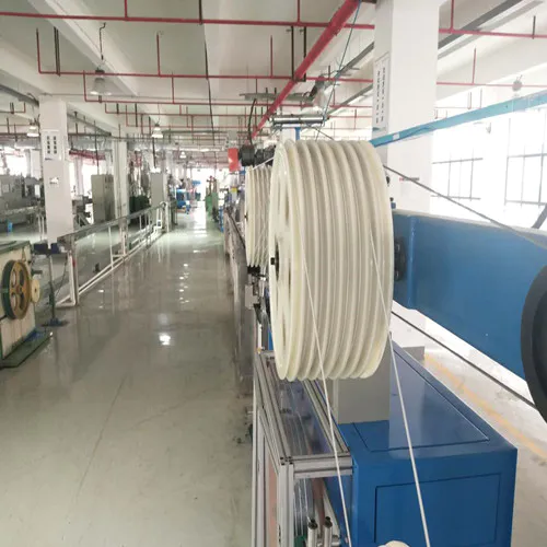 Fiber Hope easy opertaion ftth cable suitable for network transmission